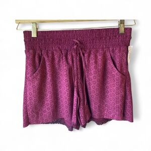 Maurices Burgundy Textured Shorts Lined Medium NWT Eyelet Suede Feel